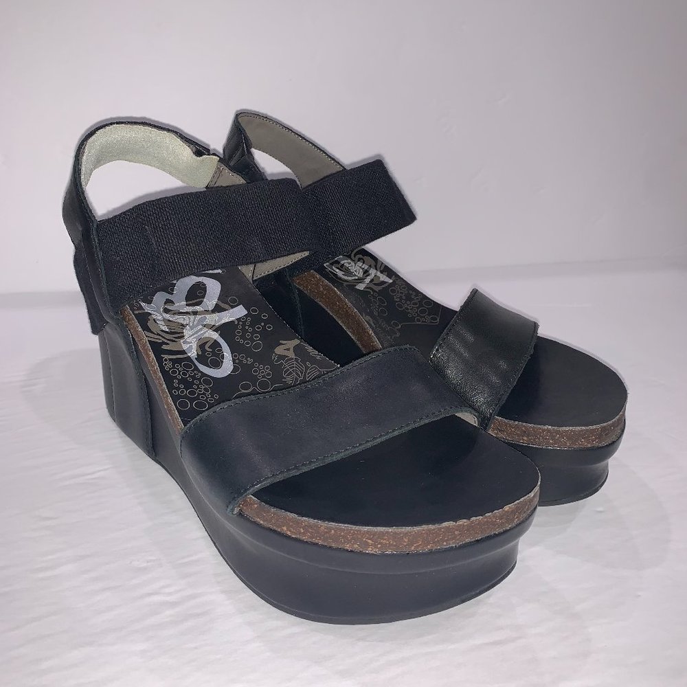OTBT Bushnell Black Wedge Sandals (Still in the box)